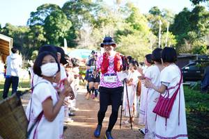 BIB: 2280
                            <button type="button" onclick="openModal(19024840)" class="btn btn-primary btn-sm float-right btn-popup" data-toggle="modal" data-target=".modal-high-quality">
                        <i class="fas fa-shopping-cart"></i> Add to Cart
                    </button>
                                            <button type="button" onclick="isThisMe(19024840, true)" class="btn btn-success btn-sm float-right btn-popup btn-isme hidden" data-toggle="tooltip" data-placement="bottom" title="นี่คือรูปของคุณใช่ไหม คลิกที่นี่เพื่อเอาเข้าอัลบั้ม">
                        <i class="fas fa-plus"></i> Add to album
                    </button>
                    <button type="button" onclick="isThisMe(19024840, false)" class="btn btn-warning btn-sm float-right btn-popup btn-isnotme hidden">
                        <i class="fas fa-ban"></i> Remove from album
                    </button>